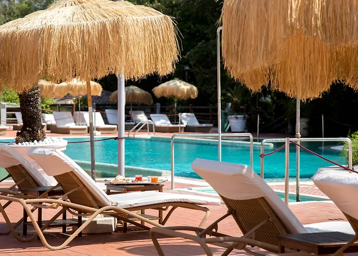 Hotel con piscina a Napoli
