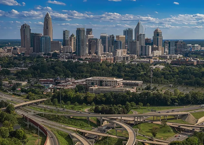 Doubletree By Hilton Charlotte Airport Hotel