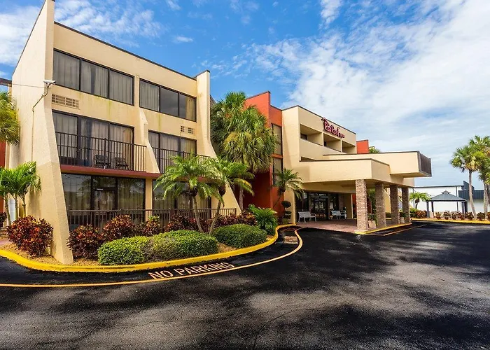 Tropical Palms Hotel Pinellas Park