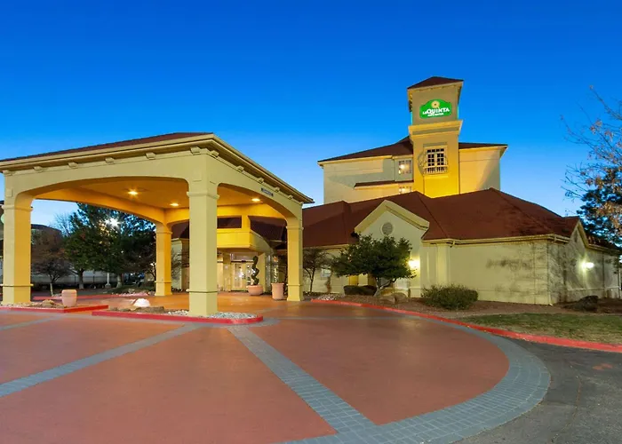 La Quinta By Wyndham Albuquerque West Hotel