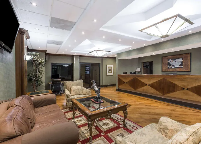Ramada By Wyndham Yonkers Hotel