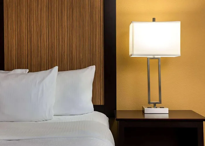 La Quinta By Wyndham Lagrange / I-85 Hotel