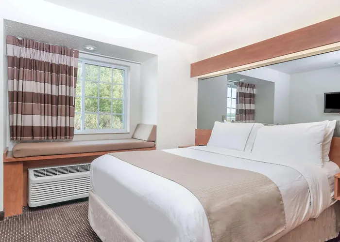Microtel Inn & Suites By Wyndham Rice Lake