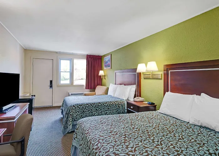 Days Inn By Wyndham Kittery