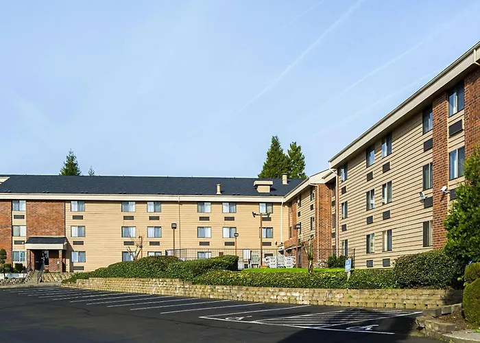 Quality Inn & Suites Clackamas - Portland