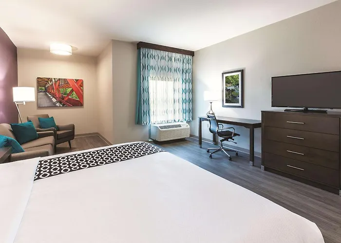 La Quinta By Wyndham Terre Haute