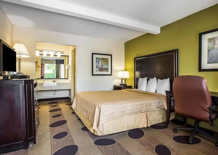 Quality Inn Greenwood Hwy 25