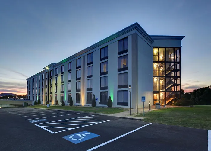 Holiday Inn Staunton Conference Center By Ihg