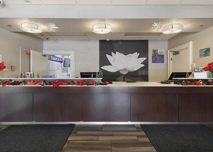 Howard Johnson By Wyndham Sacramento Downtown