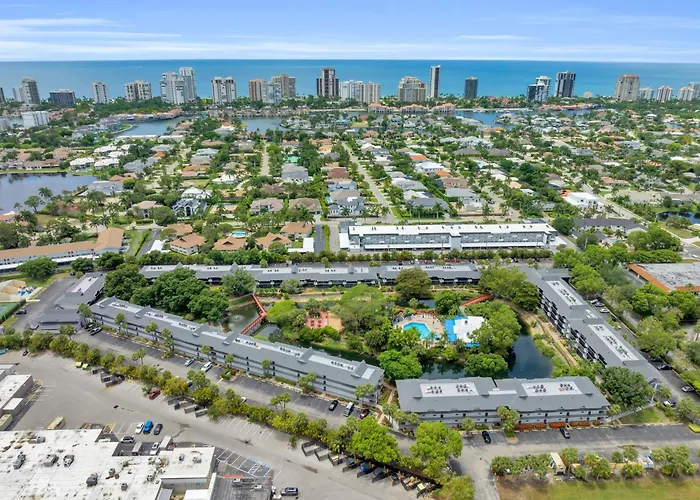 Park Shore Resort By Mike Z Rentals (Adults Only) Naples