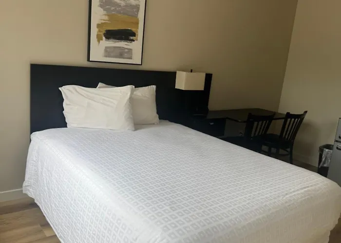 Richland Inn And Suites