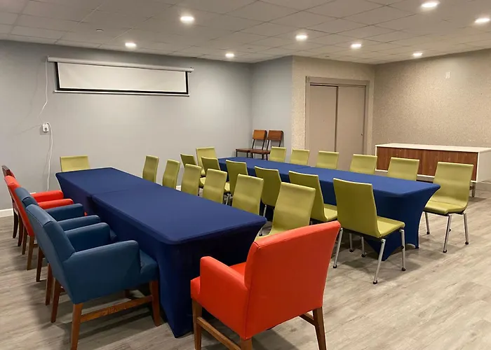 Holiday Inn Express Metropolis By Ihg