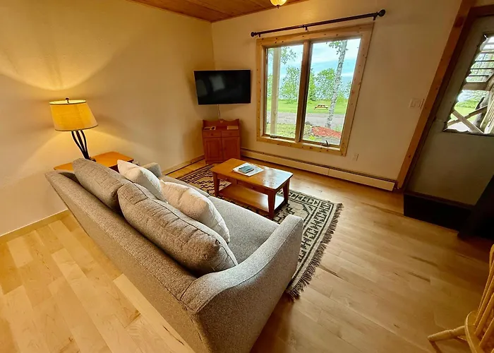 Thomsonite Inn On Lake Superior Grand Marais