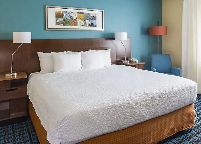 Wingate By Wyndham Oshkosh Hotel