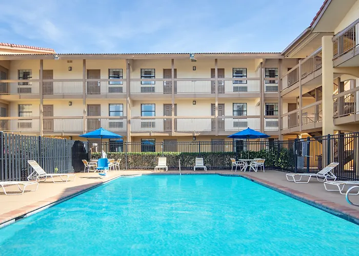 Budget Inn & Suite Atlanta Marietta Stadium
