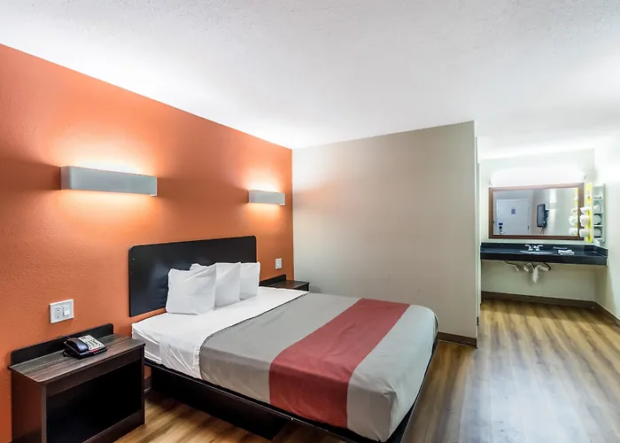 Motel 6 New Brunswick