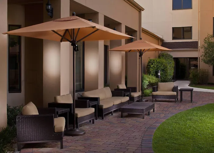 Courtyard By Marriott Baton Rouge Acadian Centre/Lsu Area Hotel