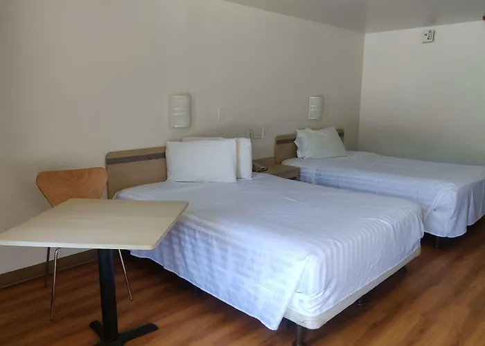 Travelodge By Wyndham Fayetteville