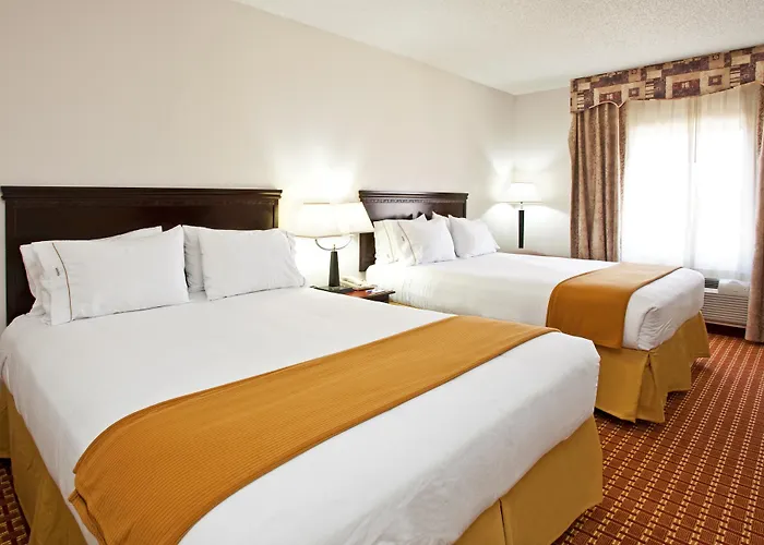 Holiday Inn Express Clanton