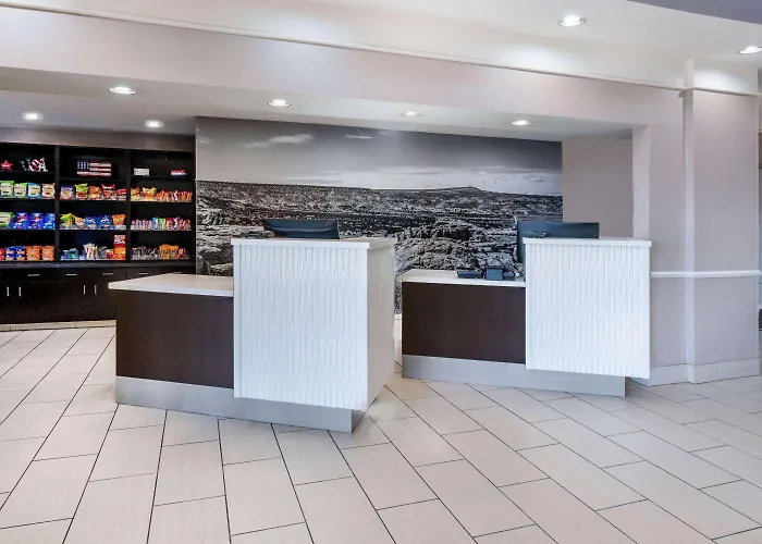 La Quinta By Wyndham Roswell Hotel