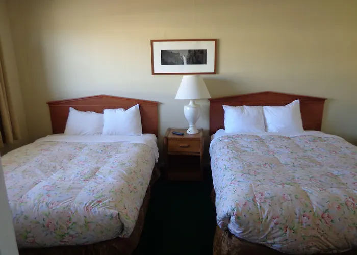 Ocean Shores Inn & Suites