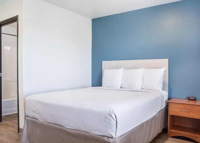 Woodspring Suites Conroe
