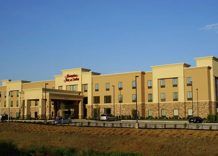 Hampton Inn & Suites Center