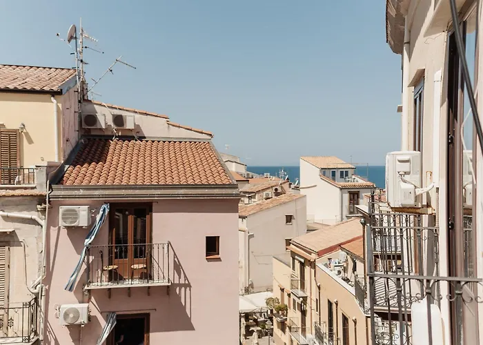 Casanova Rooms And Apartment To Rent Cefalu
