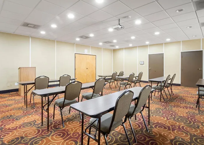 Quality Suites Hickory South