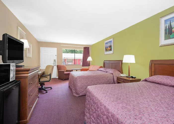 Hotel Express Anniston/Oxford
