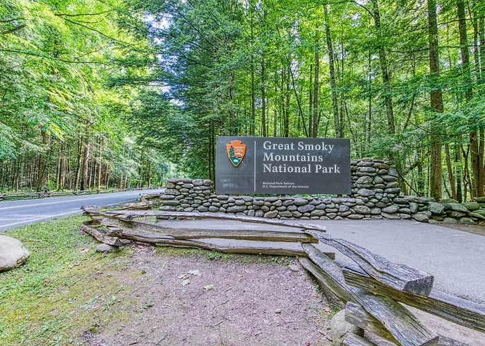 Summit Lookout Hotel Gatlinburg